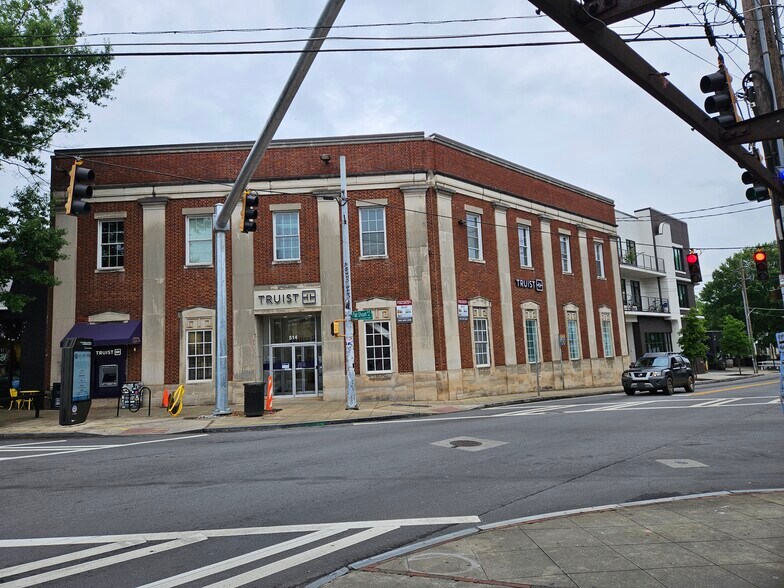 More Photos Of 514 Flat Shoals Ave, Atlanta Bank For Lease