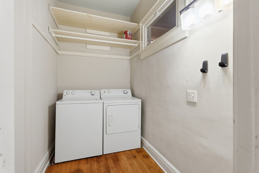 More Photos Of 916 Bromley Rd, Charlotte Apartments For Sale