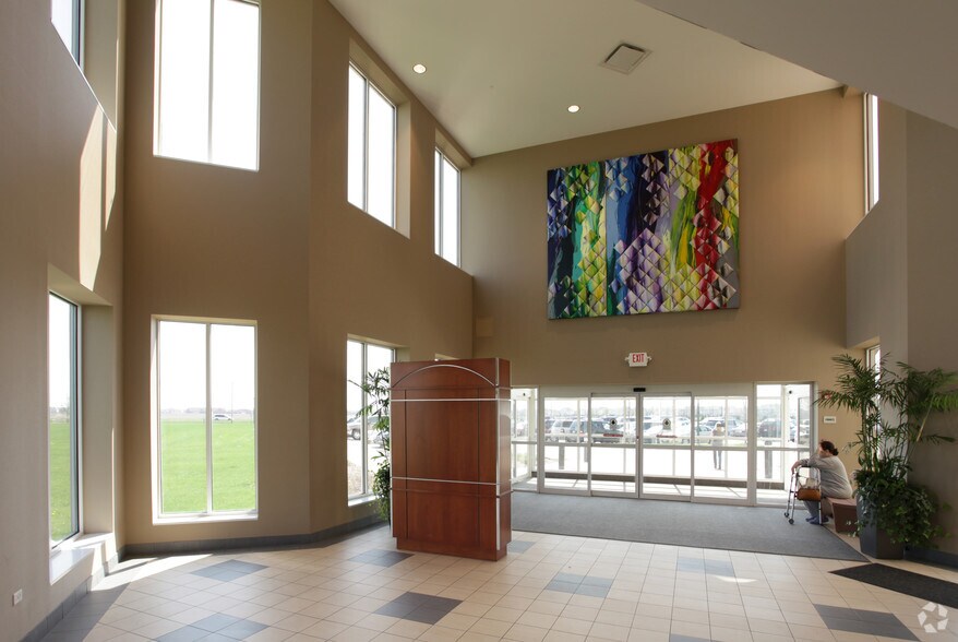 More Photos Of 24600 W 127th St, Plainfield Office For Sale