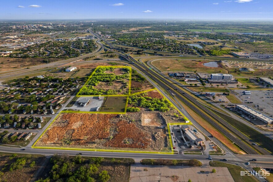 More Photos Of 2221 Airport Dr, Wichita Falls Land For Sale