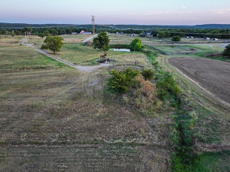 More Photos Of 5871 Roper Rd, Sperry Land For Sale