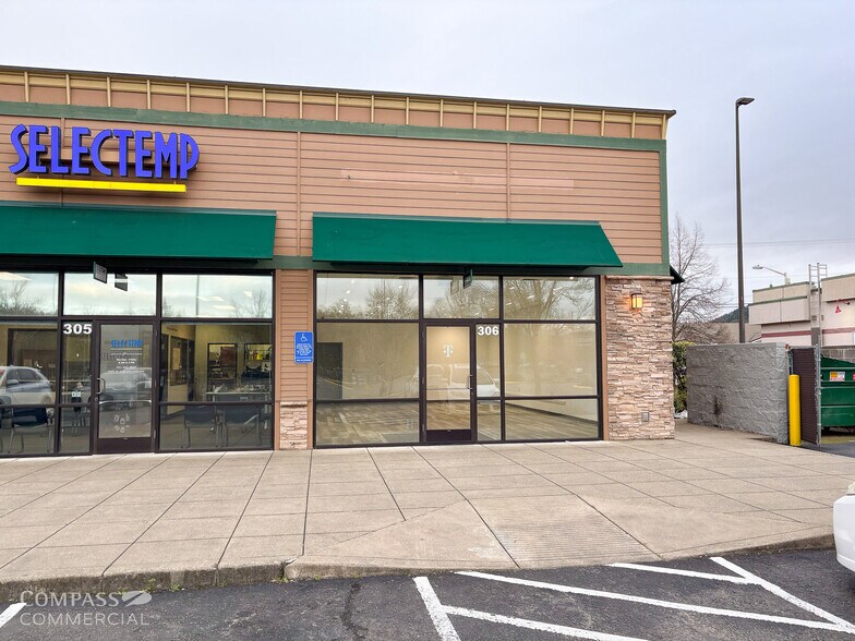 More Photos Of 3019 NW Stewart Pky, Roseburg Freestanding For Lease