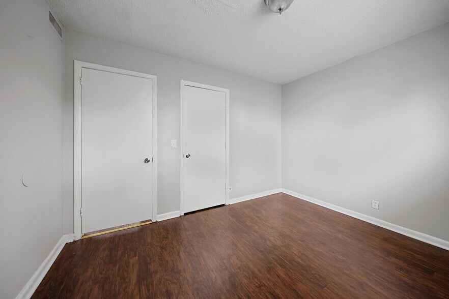 More Photos Of 1200 WH Davis Dr, Nashville Apartments For Sale