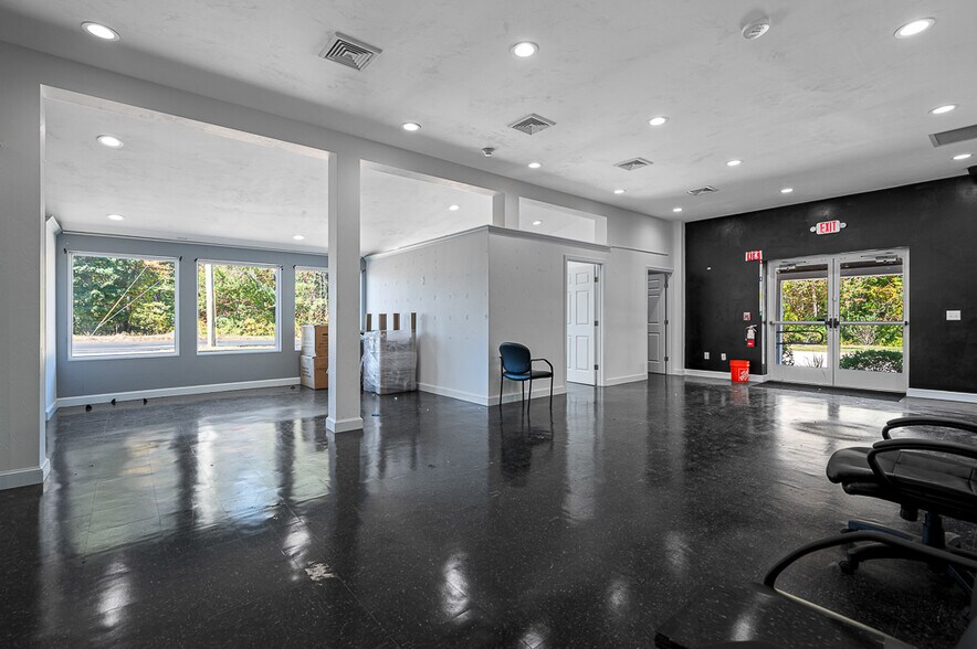 More Photos Of 10 Meadow Rd, Spencer Lodge Meeting Hall For Sale