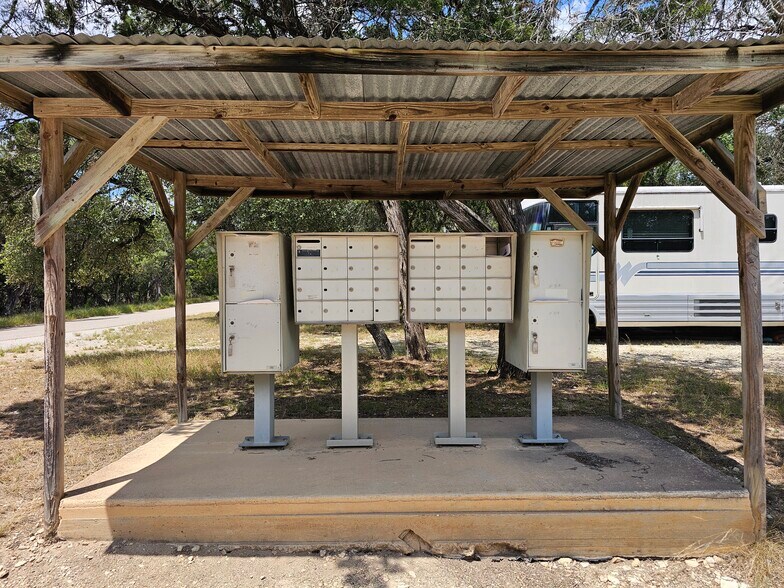 More Photos Of 560 Mountain Dr, Lakehills Specialty For Sale