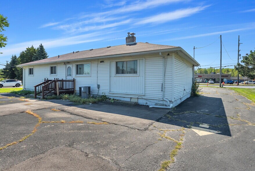 More Photos Of 34845 23 Mile Rd, Chesterfield Office For Sale