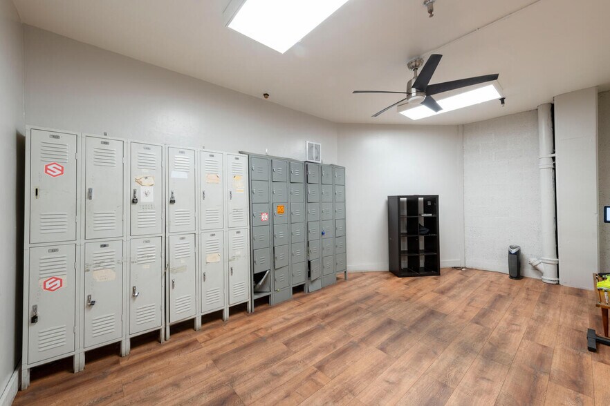 More Photos Of 2507 S 300 W, Salt Lake City Warehouse For Lease