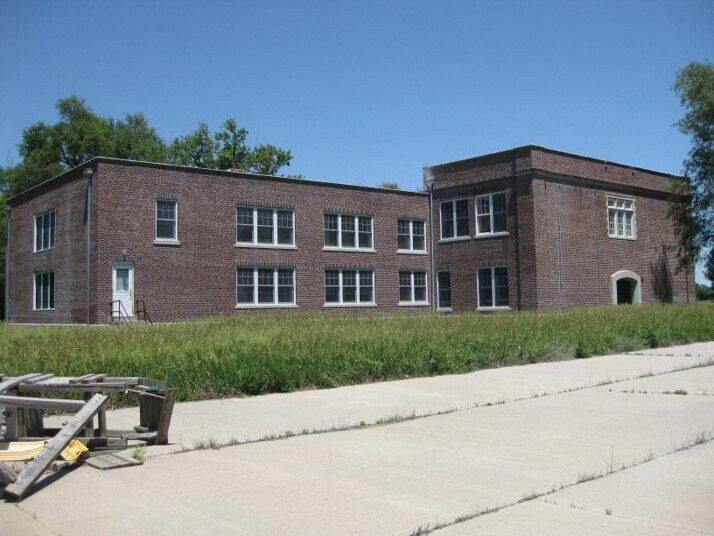 More Photos Of 205 S School Ave, Mahaska Apartments For Sale