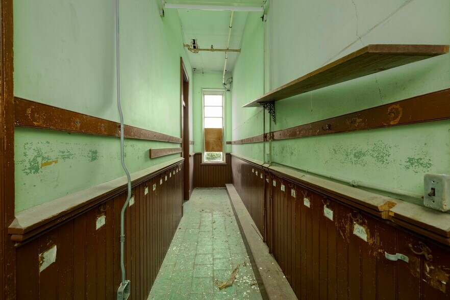 More Photos Of 167 George St, Pawtucket Apartments For Sale