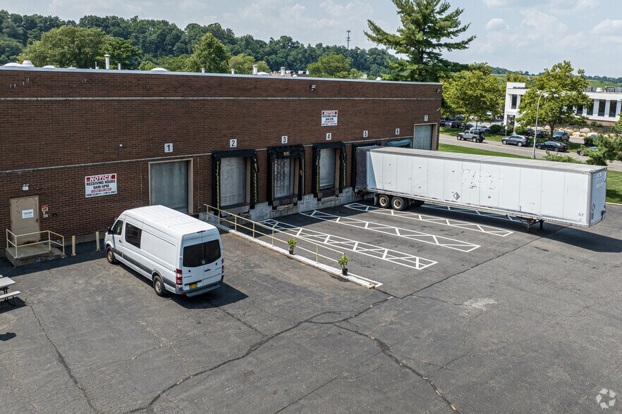 More Photos Of 19 Harbor Park Dr, Port Washington Warehouse For Sale