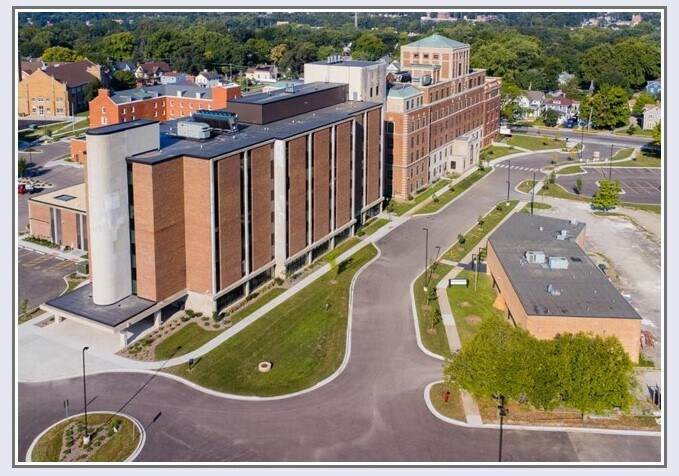 More Photos Of 323 Weston Ave, Aurora Medical For Lease