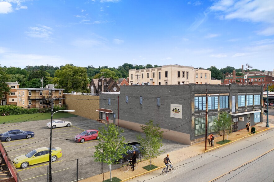 Primary Photo Of 521 Penn Ave, Pittsburgh Storefront Retail Office For Lease