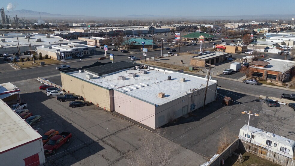 More Photos Of 325 S 500 W, Bountiful General Retail For Lease