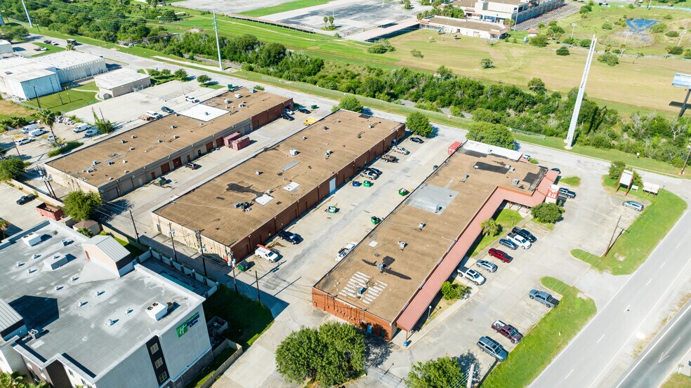 More Photos Of 5233 IH 37, Corpus Christi Unknown For Lease