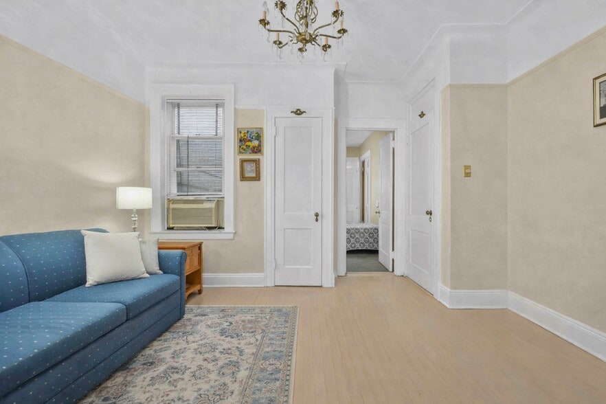 More Photos Of 6340 Fresh Pond Rd, Ridgewood Apartments For Sale