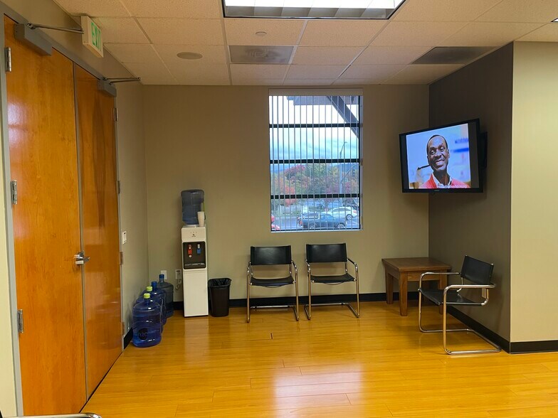 More Photos Of 14777 Los Gatos Blvd, Los Gatos Medical For Lease