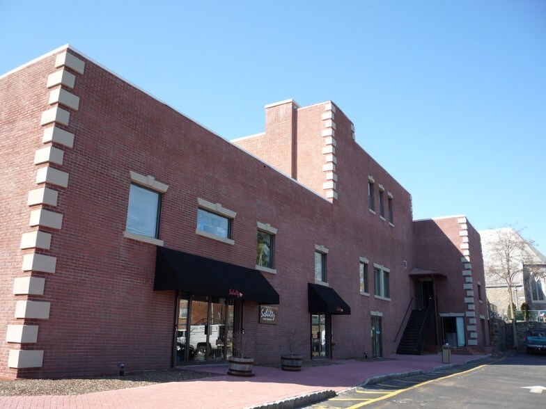 More Photos Of 54-74 South St, Morristown Storefront For Lease