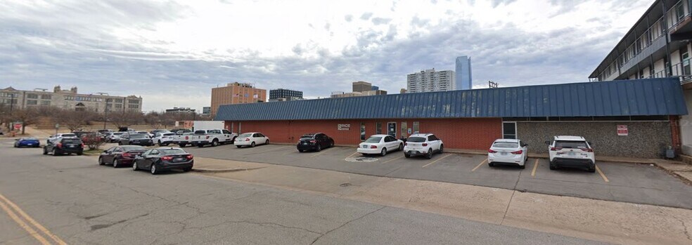 More Photos Of 416-418 NW 8th St, Oklahoma City Office For Sale