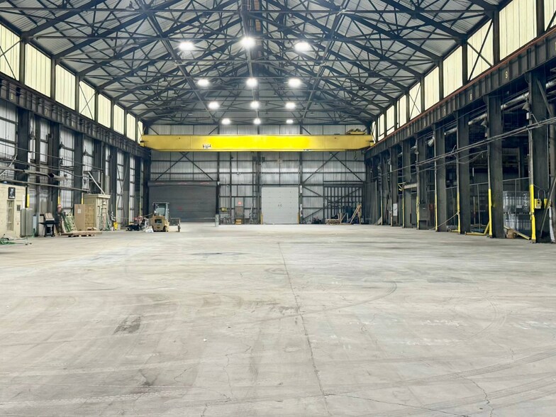 More Photos Of 3000 S Shelby St, Indianapolis Manufacturing For Lease