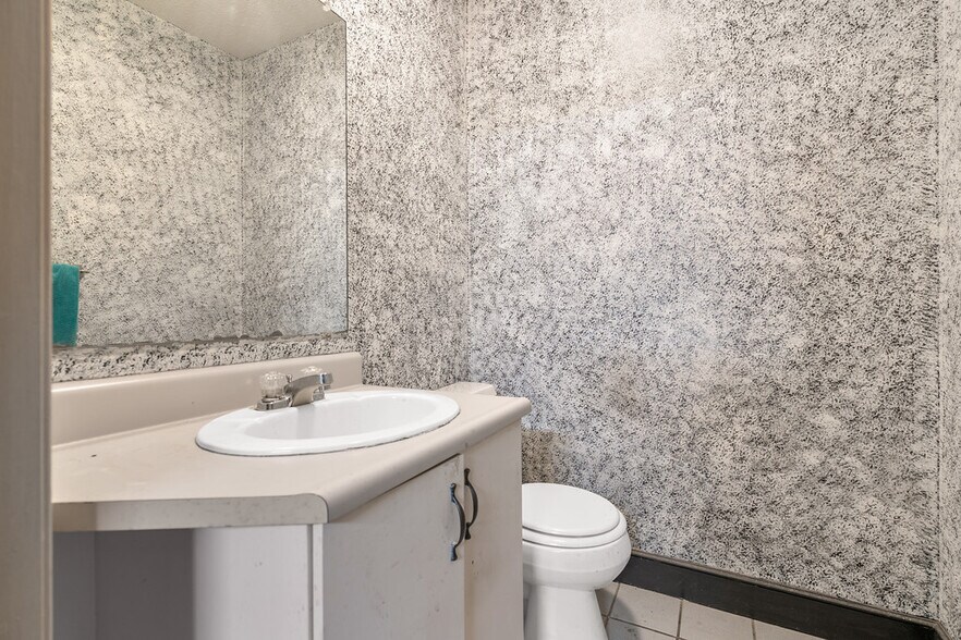 More Photos Of 56 N Bedford St, East Bridgewater Office For Sale
