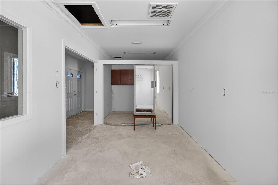 More Photos Of 2018 Grant St, Tampa Unknown For Lease