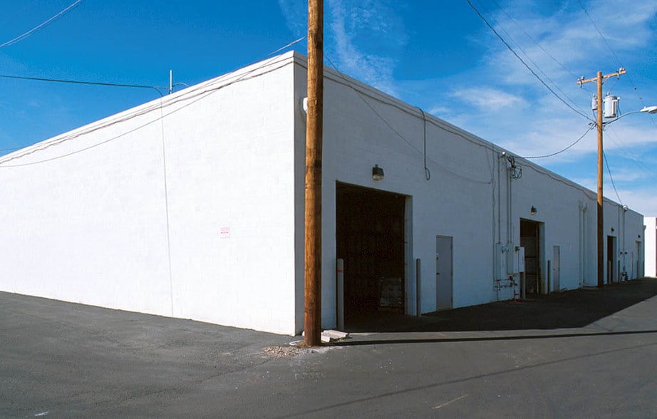 More Photos Of 3805-3811 N 34th Ave, Phoenix Warehouse For Lease