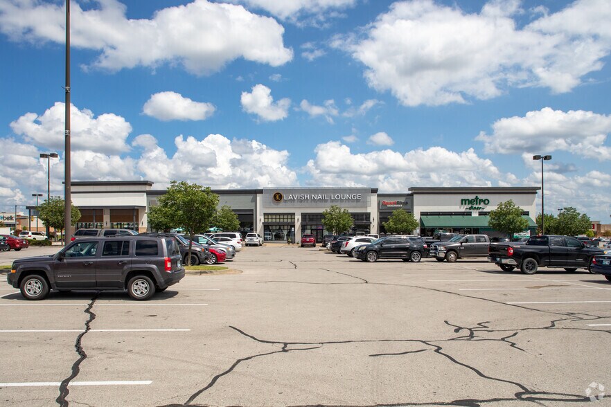 More Photos Of 7454-7474 S Olympia Ave, Tulsa Freestanding For Lease