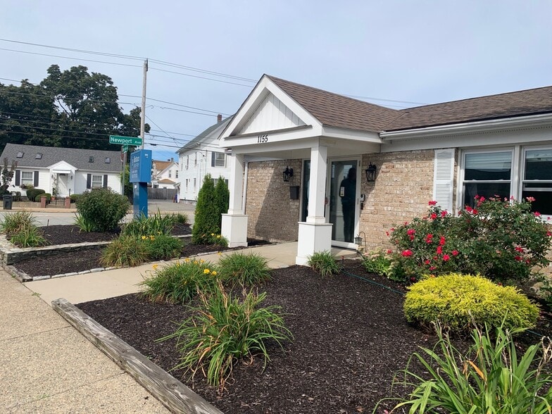 More Photos Of 1155 Newport Ave, Pawtucket Medical For Sale