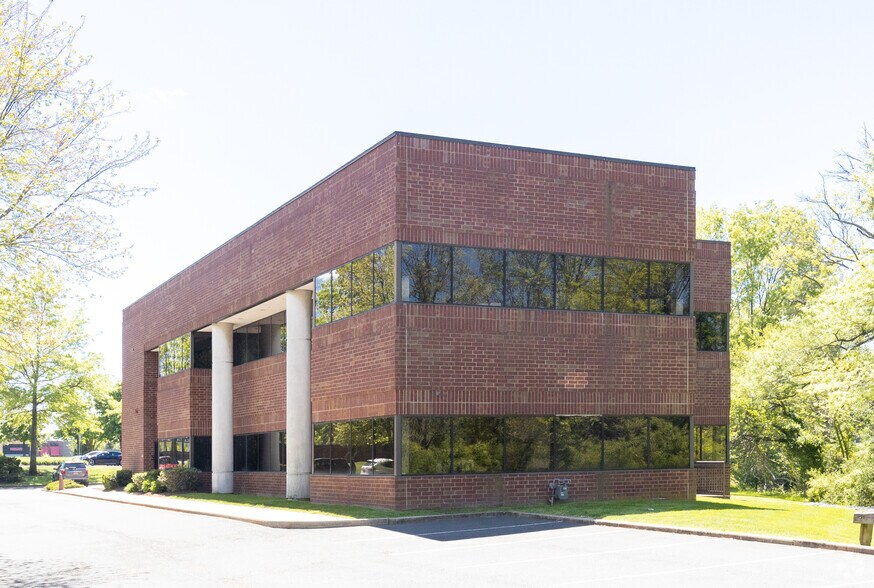 More Photos Of 100 Horizon Center Blvd, Hamilton Coworking Space