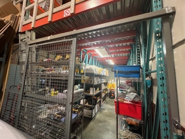More Photos Of 20 S Linden Ave, South San Francisco Warehouse For Lease