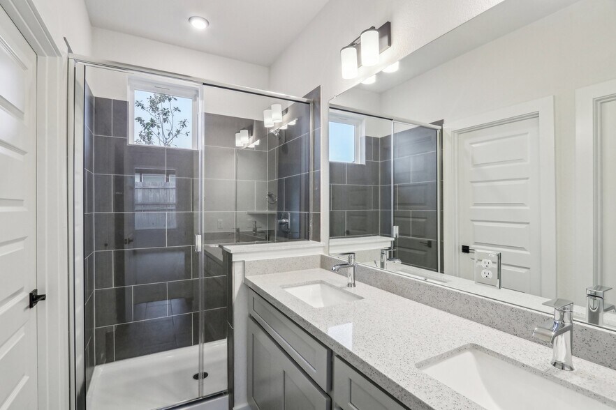 More Photos Of 2600 Gattis School Rd, Round Rock Multifamily For Sale