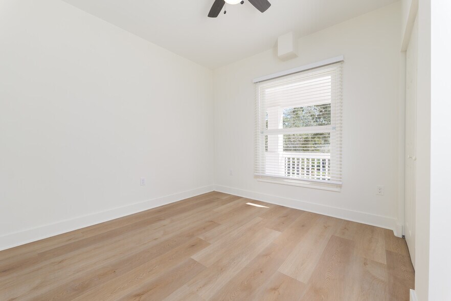 More Photos Of 1628 Walnut St, Jacksonville Multifamily For Sale