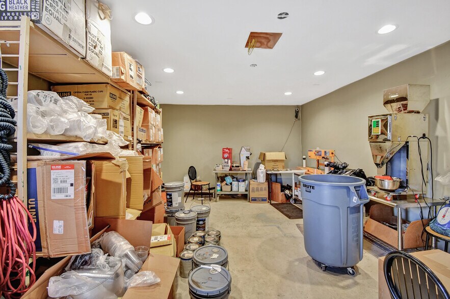 More Photos Of 1761 Dobbs Rd, Saint Augustine Warehouse For Sale