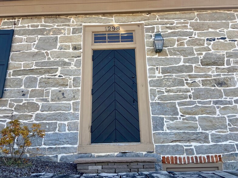 More Photos Of 1298-1300 Hope Bridgeville Rd, Hope Office For Lease