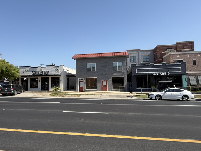 Primary Photo Of 315 S Locust St, Denton Office For Lease