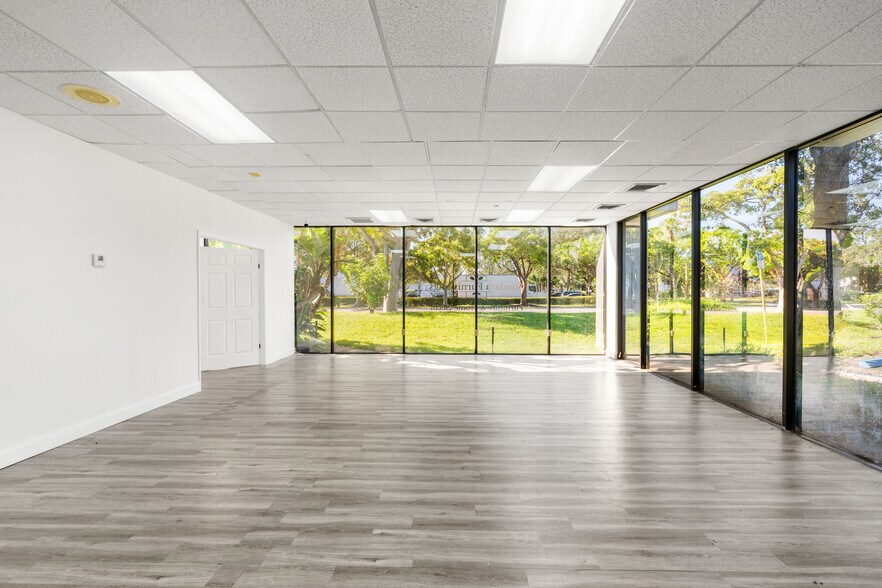 Primary Photo Of 2100 Park Central Blvd N, Pompano Beach Unknown For Lease