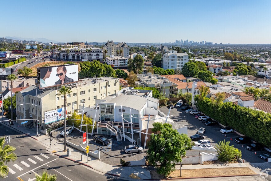 More Photos Of 8240 W Sunset Blvd, West Hollywood Office For Lease