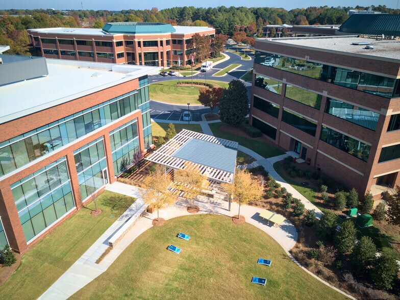 More Photos Of 801 Corporate Center Dr, Raleigh Office Residential For Lease