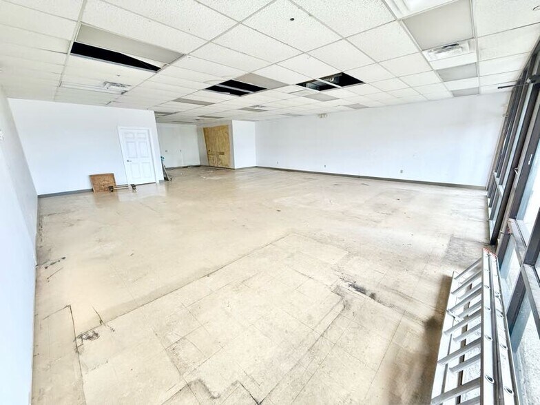 More Photos Of 209-217 Byers Rd, Miamisburg Unknown For Lease