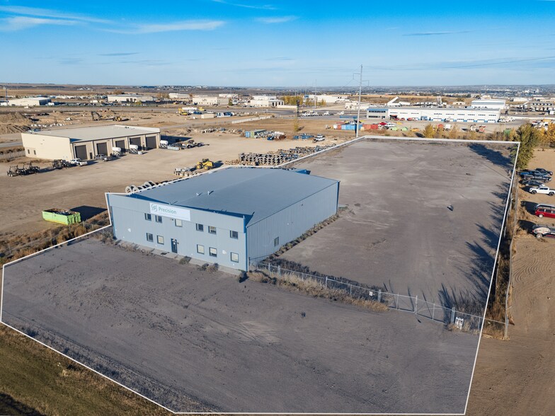 More Photos Of 5042 Jackson St, Williston Warehouse For Lease