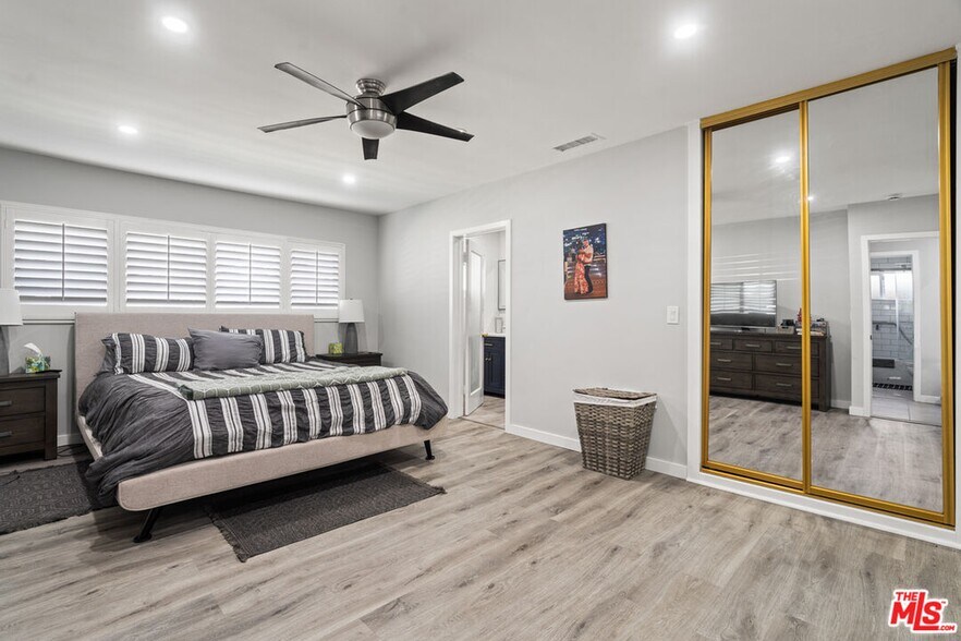 More Photos Of 5044 W Slauson Ave, Los Angeles Apartments For Sale