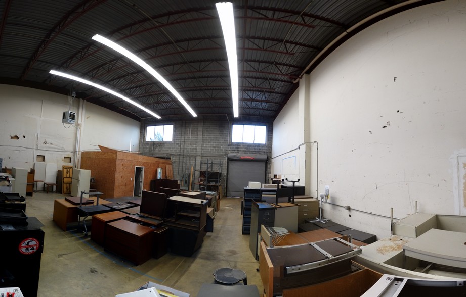 More Photos Of 8433 Backlick Rd, Lorton Flex For Lease