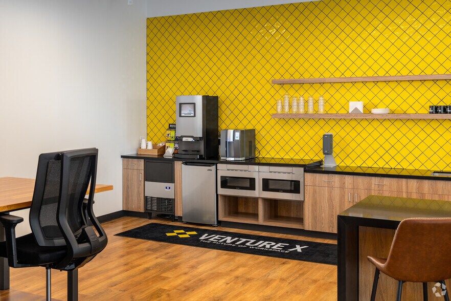 More Photos Of 8865 Stanford Blvd, Columbia Coworking Space