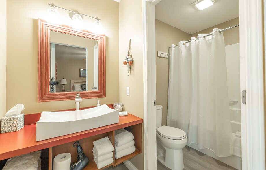 More Photos Of 1435 Main st, Grafton Specialty For Sale