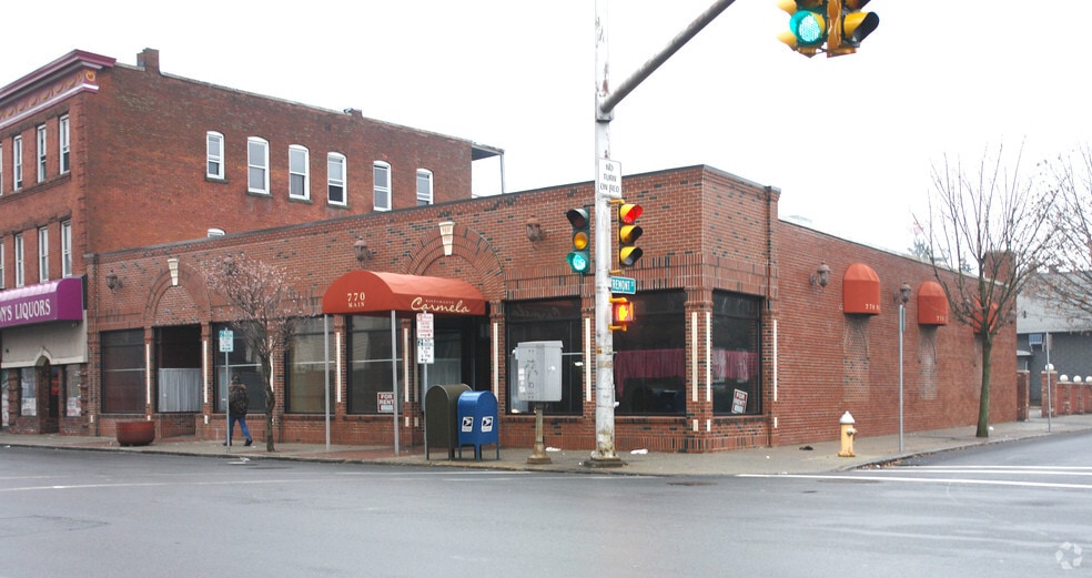 More Photos Of 764-772 Main St, Springfield Restaurant For Lease