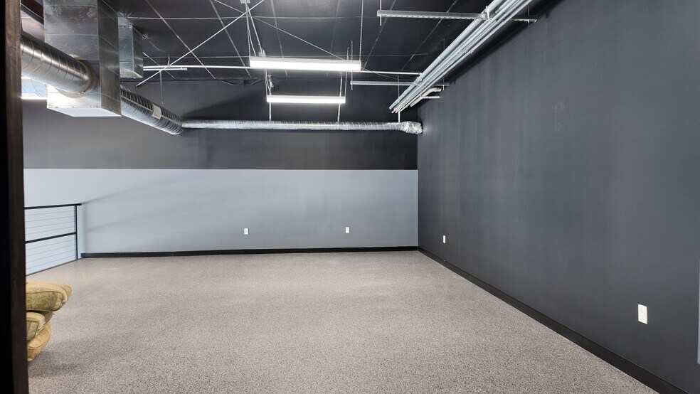 More Photos Of 5432 FM 1488 Rd, Magnolia Parking Garage For Sale