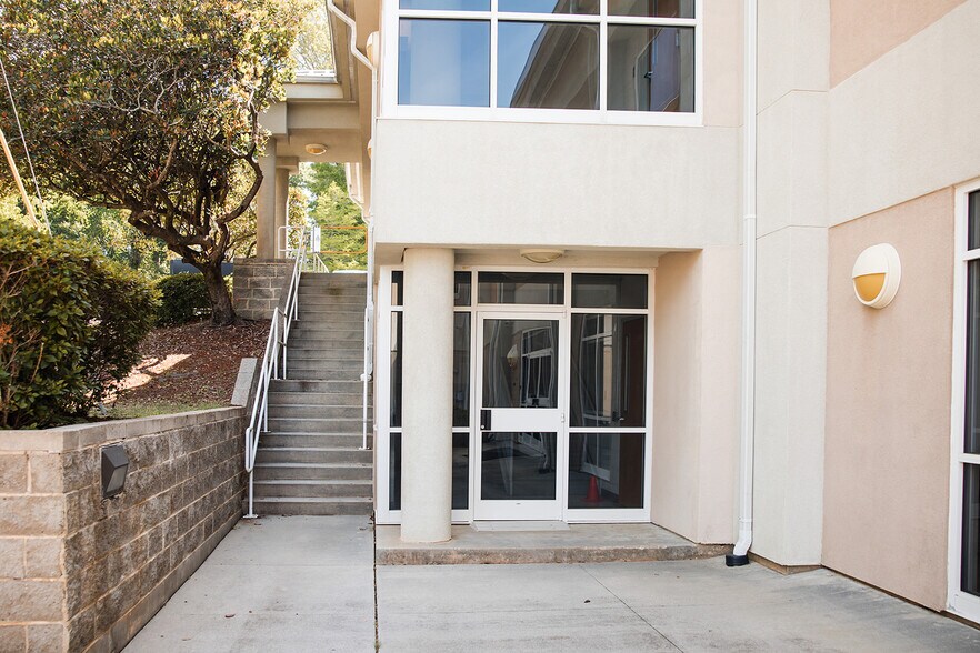 More Photos Of 101B Villa Dr, Daphne Medical For Lease