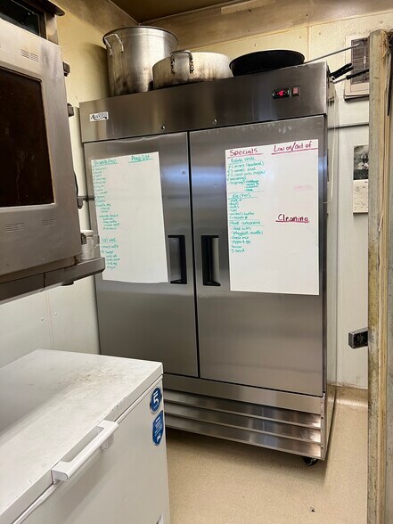 More Photos Of 125 Deadwood Rd, Lewiston Restaurant For Sale