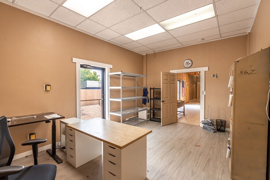 More Photos Of 402 W Royal Gorge Blvd, Canon City Freestanding For Sale