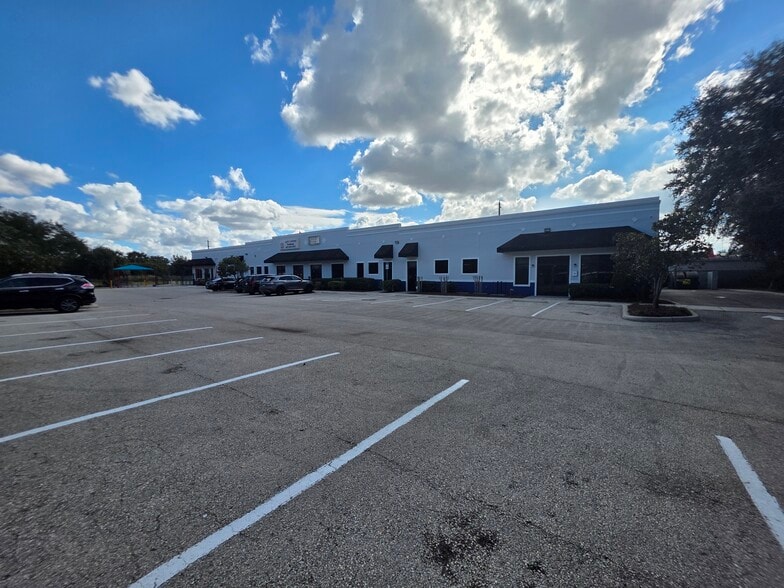 Primary Photo Of 1400 Jordan Ave, Orlando Flex For Lease
